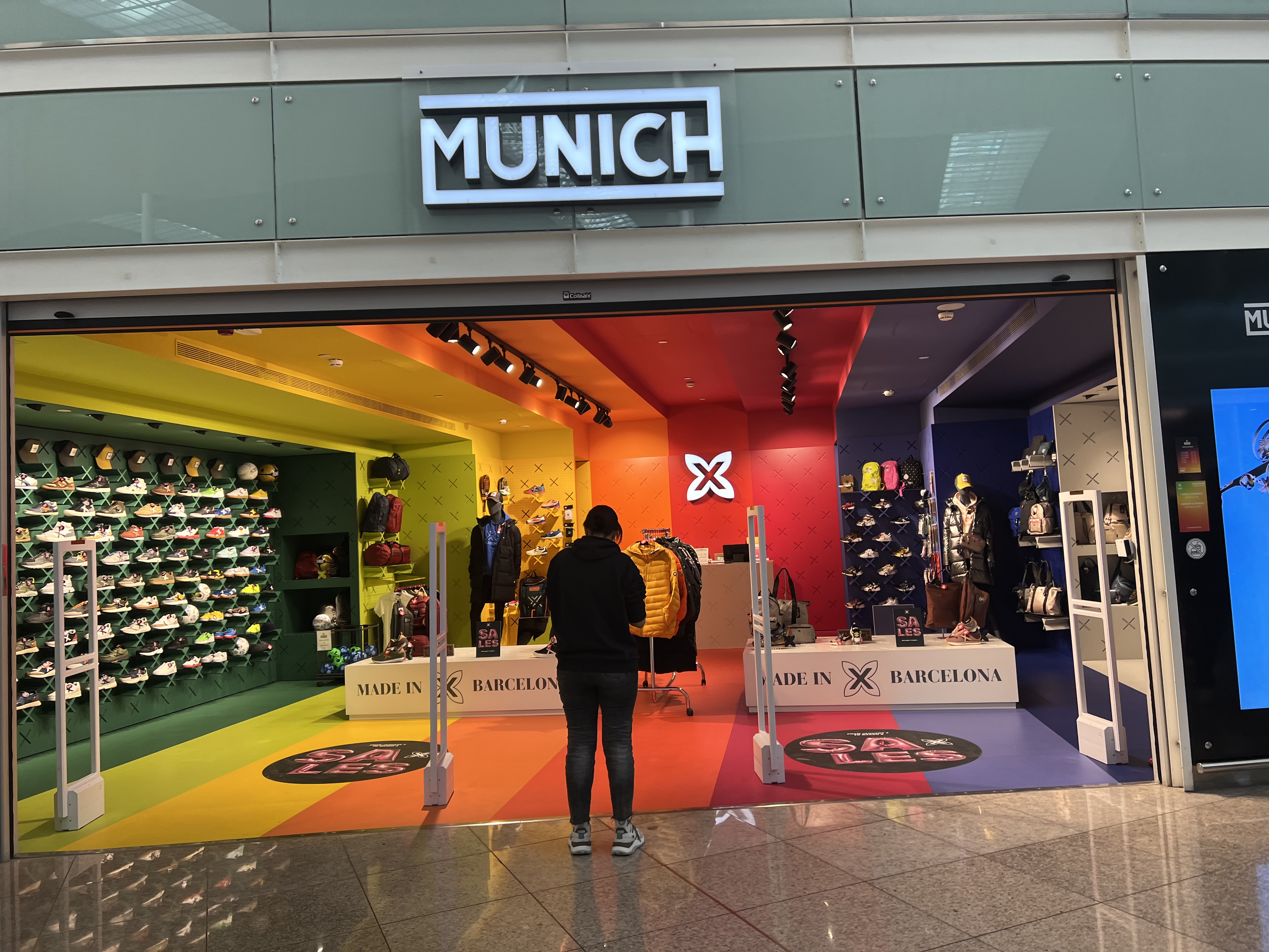 barcelonaairportinsideshop Munich